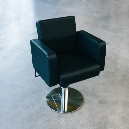 Jobst Contura Neo hairdressing chair